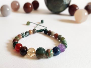 دستبند زنانه هفت‌چاکرا و عقیق‌خزه‌ای