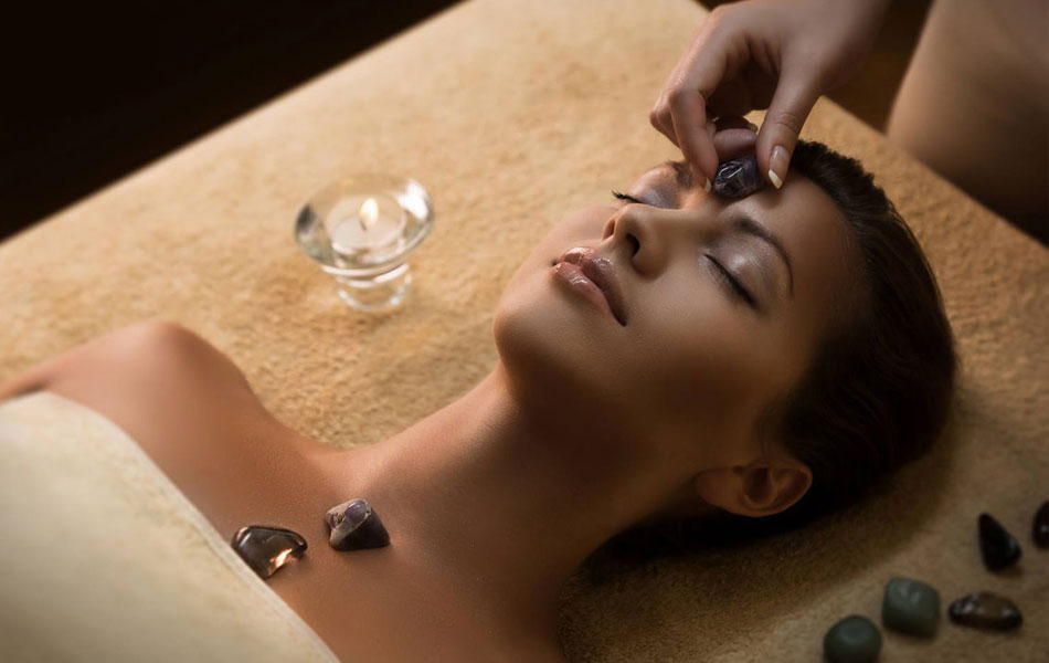 درمان با سنگ درمانی از سنگ درمانی پترا