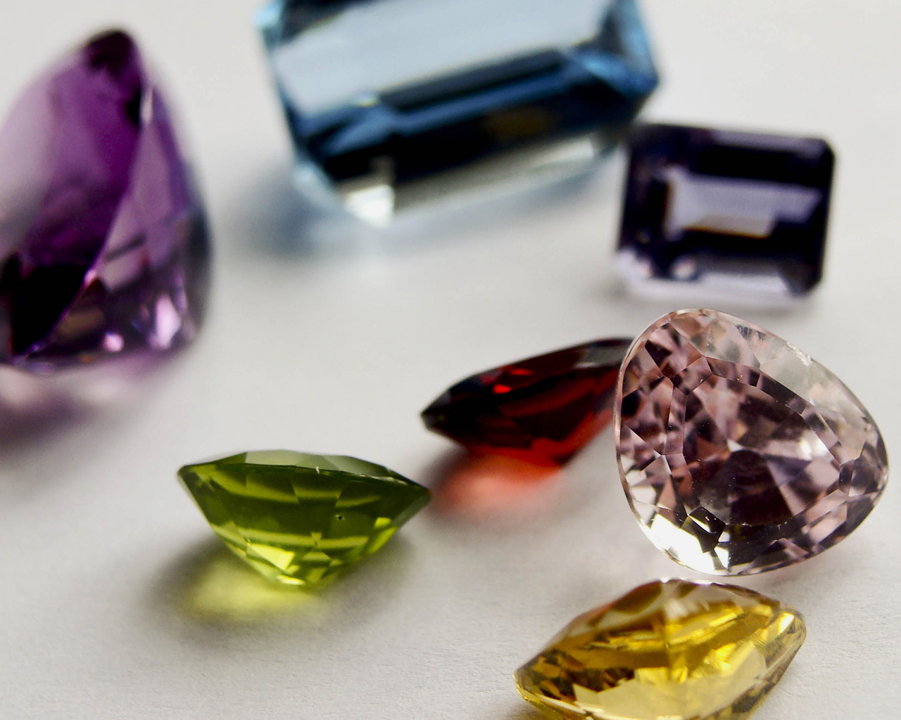 معانی، نمادها و قدرت سنگ قیمتی